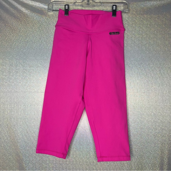 Bia Brazil fitness pants crop neon pink cropped pockets on bum sexy workout gym - Picture 6 of 6